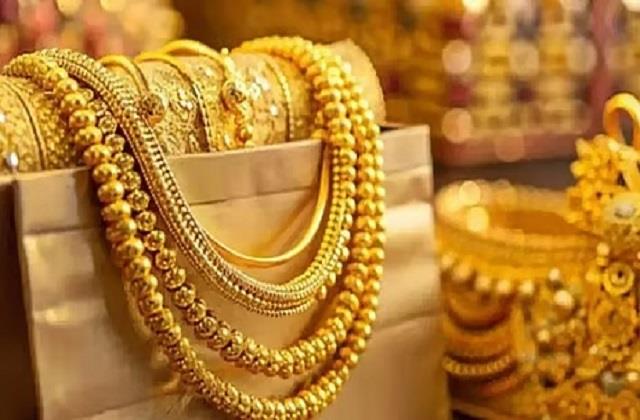 Gold Rate Today: लगातार दूसरे दिन सोने-चांदी के दाम गिरे, जानें आज का गोल्ड रेट