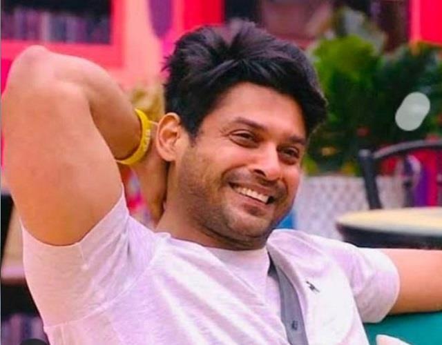 सिद्धार्थ शुक्ला की याद में फिर निकले आंसू, आज ही दिन Bigg Boss विजेता ने छोड़ी थी दुनिया