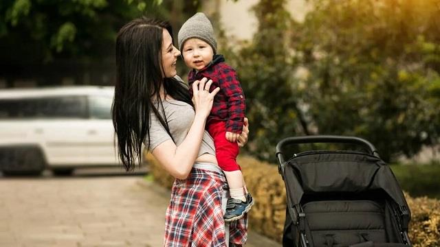 First-Time Moms के लिए Smart Travel Hacks –जानिए क्या करें, क्या नहीं