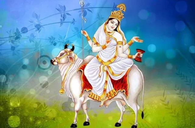 धैर्य और शांति का प्रतीक हैं मां शैलपुत्री, पहले दिन लगाएं घी से बने इस खास हलवे का भोग