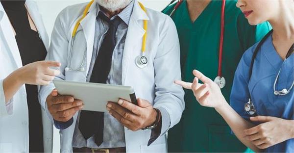 मुंह में सूजन और पस की शिकायत लेकर एम्स पहुंची युवती, रिपोर्ट देख डॉक्टर भी रह गए हैरान