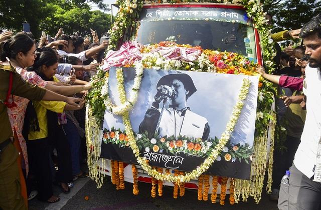 अलविदा दिलों की धड़कन जुबिन गर्ग, अंतिम संस्कार से पहले सिंगर के लिए गए Footprints