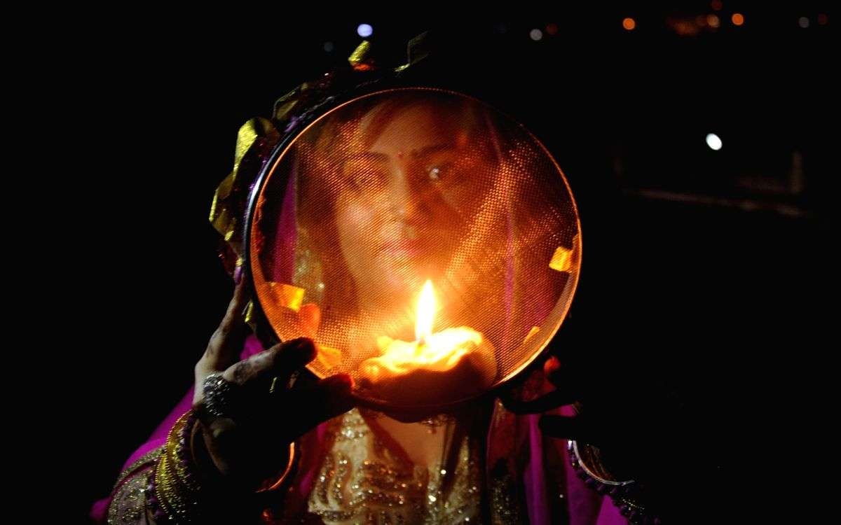 PunjabKesari Karwa Chauth 2026 Puja Thali Essentials