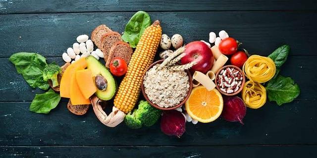 इन 5 फलों को Diet में करें शामिल, बैड कोलेस्ट्रॉल कंट्रोल करने में मिल सकती है मदद