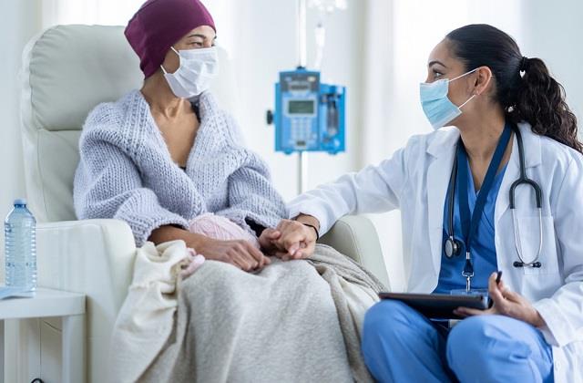 रिपोर्ट में हुआ खुलासा: इन लोगों को होता है Cancer का ज्यादा खतरा, WHO ने बताए कारण
