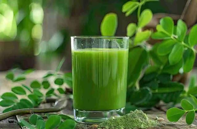 रोज सुबह पिएं ये पावरफुल हरा जूस, BP से लेकर झुर्रियों तक में दिखेगा असर