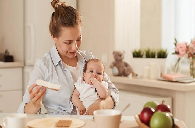 डिलीवरी के बाद जल्दी रिकवरी के लिए खाएं 7 चीजें, ढ़ाती हैं अंदरूनी ताकत