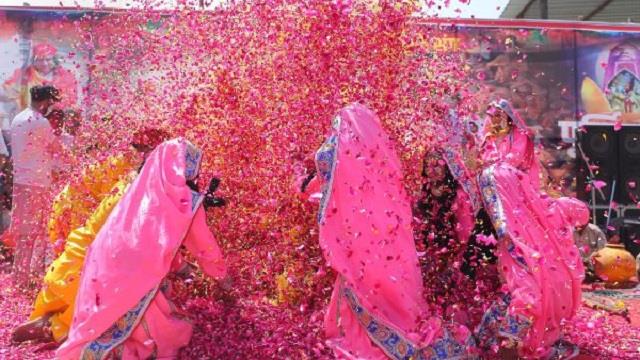 ब्रज होली 2026: 40 दिन तक चलेगा रंगों का महासंग्राम, जानें कब और कहां खेली जाएगी होली