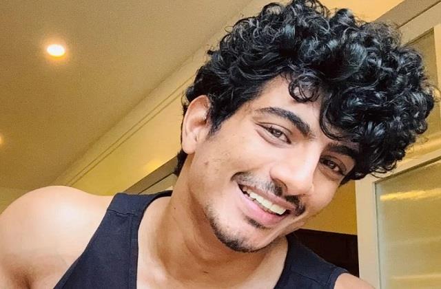 एक बार फिर सुर्खियों में आएं ये सिंगर, स्मृति मंधाना के दोस्त ने लगाए धोखाधड़ी के आरोप