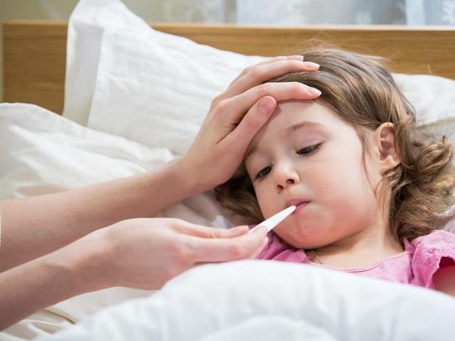 बदलते मौसम में बच्चों में बढ़ जाता है इंफेक्शन का खतरा, जानें कैसे करें बचाव