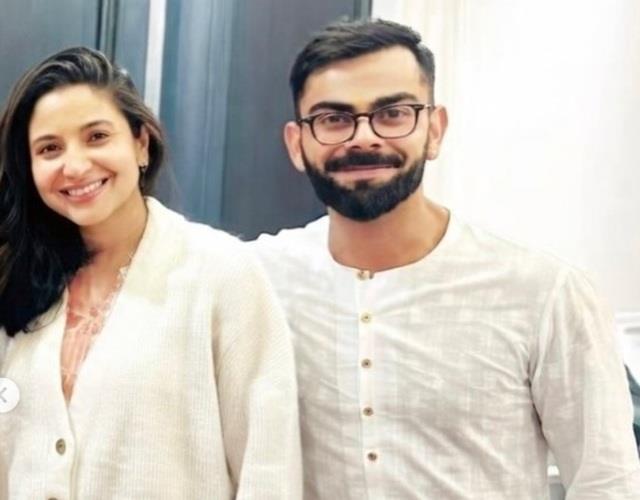 अनुष्का और विराट  ने अपने लंदन वाले घर में करवाई पूजा, वायरल हो गई फोटो