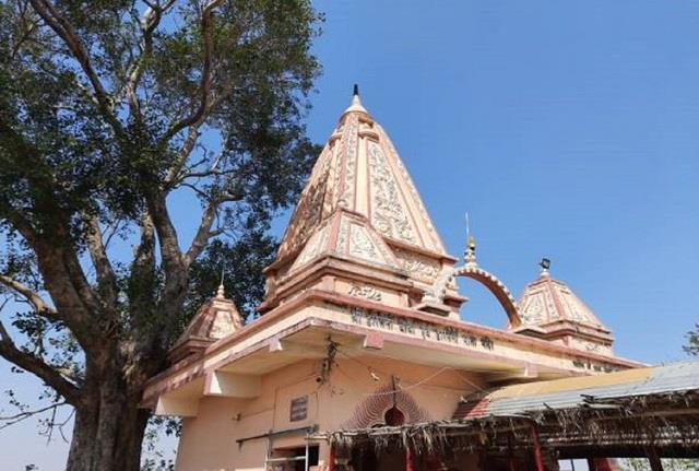 1100 साल पुराने मंदिर का रहस्य, जहां मुसलमान नमाज और हिंदू करते हैं वाग्देवी की पूजा