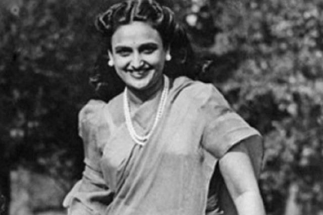 ये गहने मेरे पैरों पर ज़्यादा खूबसूरत लगते थे... जब बड़ौदा की महारानी ने महफ़िल को चुप करा दिया