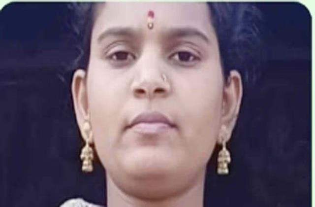 बेटा पैदा न कर पाई महिला तो कर लिया सुसाइड, तीन बेटियाें को छोड़ गई बेसहारा