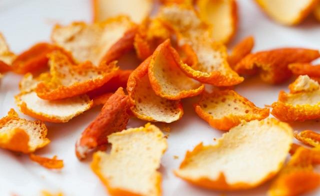 महंगे प्रोडक्ट्स छोड़ो, घर पर बनाएं यह संतरे का Natural फेस पैक