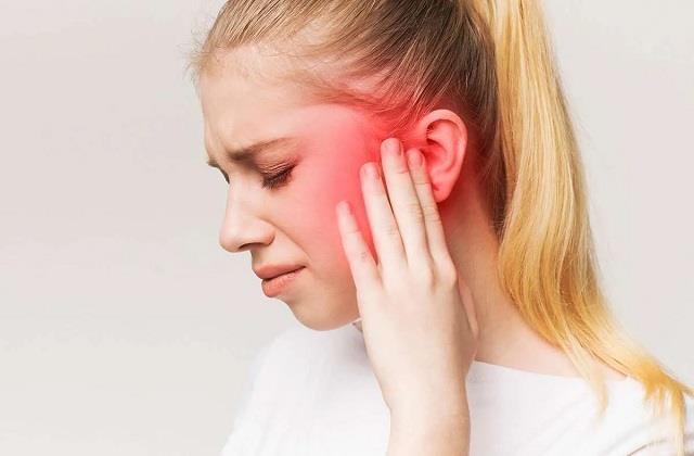 बिना दवा कान का दर्द ठीक करने के लिए अपनाएं ये देसी उपाय