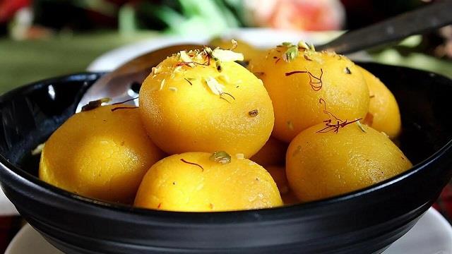 बसंत पंचमी पर मां सरस्वती को लगाएं शुगर फ्री मिठाइयों का भोग, सेहत और स्वाद दोनों का रहेगा ध्यान