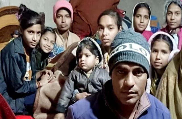 लड़के के लिए मां ने पैदा की 10 लड़कियां, पिता को सभी बेटियों के नाम तक नहीं याद