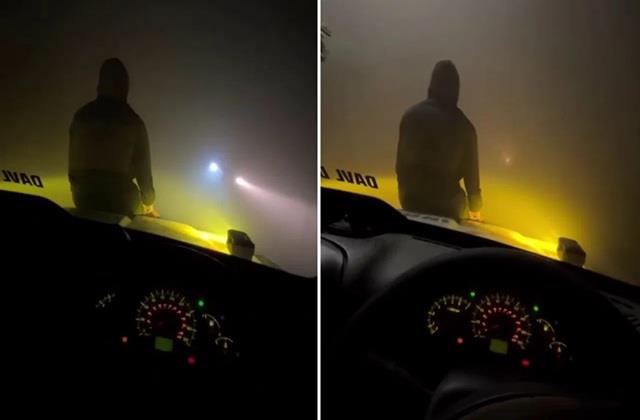 कोहरे में दोस्त को रास्ता दिखाने के लिए कार के बोनट में बैठा शख्स, भड़के लोग