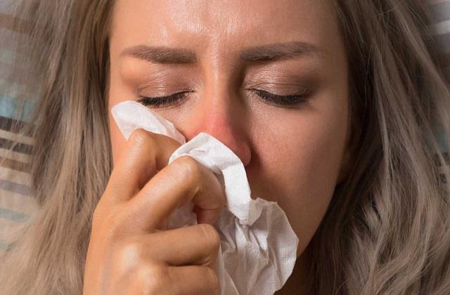 आपकी नाक भी हमेशा बंद रहती है तो इसे हलके में ना लें, एक नहीं कई बीमारियों का कनैक्शन