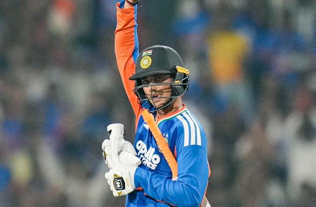 T20 World Cup के बीच भारत को लगा झटका, पेट में इन्फेक्शन के कारण अभिषेक शर्मा अस्पताल में भर्ती