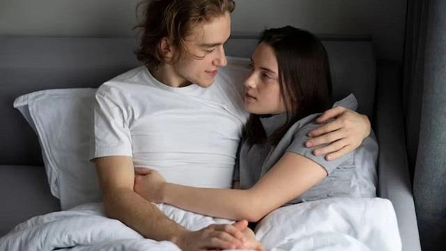 सेक्शुअल रोग होने पर शरीर पर कैसे लक्षण नजर आते हैं? एक्सपर्ट से जानें जरूरी बातें