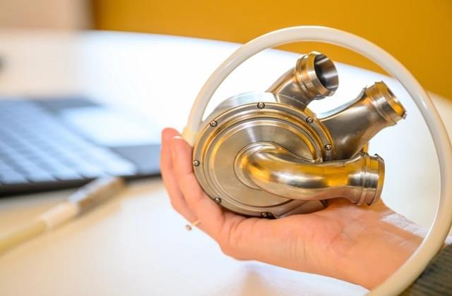 Liver, Kidney हुए फेल, रुक गया दिल...  फिर विदेश के बच्चे को भारत में आकर मिला नया जीवन