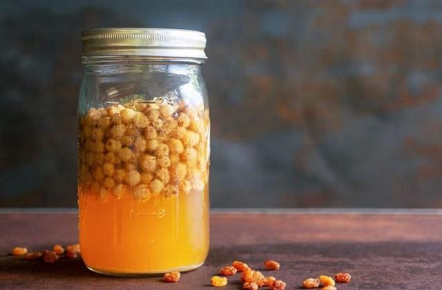 सुबह खाली पेट किशमिश का पानी पीने के 7 जबरदस्त फायदे