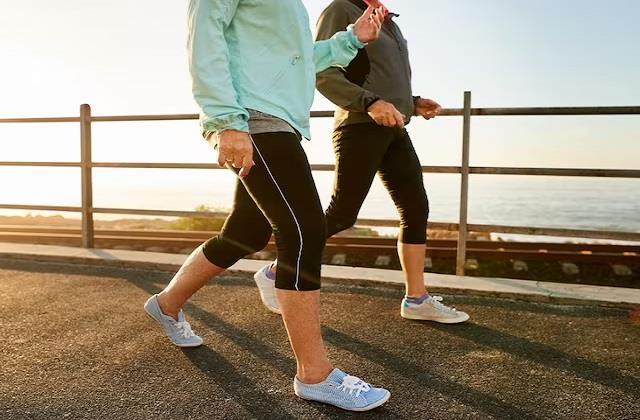 सिर्फ 30 मिनट की वॉक से दिल और दिमाग होंगे ज्यादा हेल्दी, जानें सही तरीका