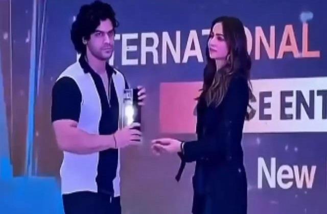 सोशल मीडिया इंफ्लुएंसर ने किया रकुल प्रीत सिंह को इग्नोर? Video Viral पर मचा बवाल