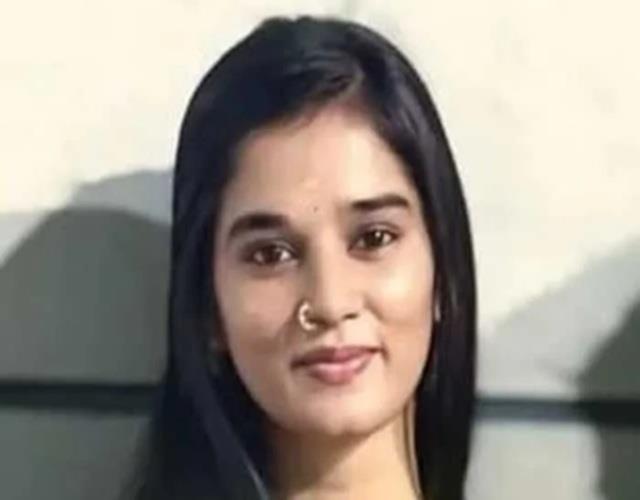 YouTuber ने तोड़ा दिल तो व्लॉगर ने कर लिया सुसाइड, पहले भी की थी खुद को मारने की कोशिश