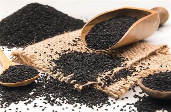 कलौंजी खाने से कौन-कौन सी बीमारियां ठीक होती हैं? जानें Black Seed के फायदे