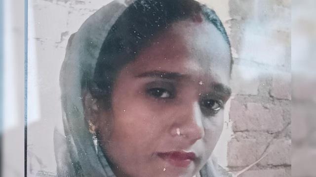 वायरल होने की चाह पड़ी भारी- फांसी का सीन क्रिएट कर रही थी महिला, Video ने छीन ली सांसें