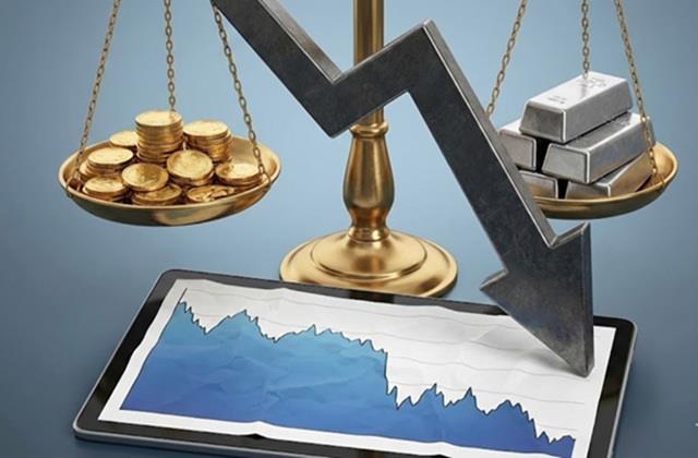 फिर धड़ाम से गिरे सोना और चांदी, आज सीधे 17000 रुपये सस्ता हुआ Silver