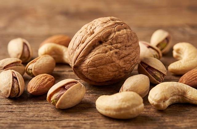 लंबा जीना है तो रोज खाएं ये एक Dry Fruit, शरीर रहेगा चट्टान जैसा मजबूत
