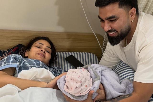YouTuber  Armaan Malik 5वीं बार बने पिता, शेयर की न्यू बॉर्न की तस्वीरें