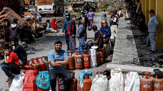 नेपाल में पेट्रोल-डीजल और गैस सिलेंडर महंगे, जानें कितने रुपये बढ़ा रेट?