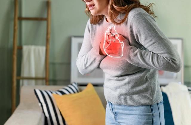 थकान और उल्टी भी है हार्ट अटैक के संकेत, महिलाएं शरीर के इशाराें पर दें ध्यान