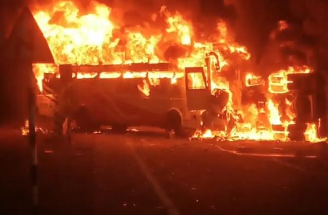 आंध्र प्रदेश में बस में आग लगने से जिंदा जले 13 यात्री, शवों को पहचानना भी हुआ मुश्किल