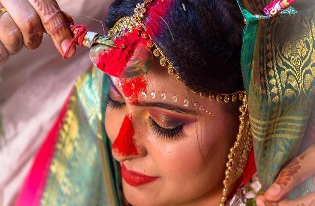 सिंदूर लगाने से पहले जान लें ये 7 जरूरी नियम, नहीं होगी कोई अशुभता