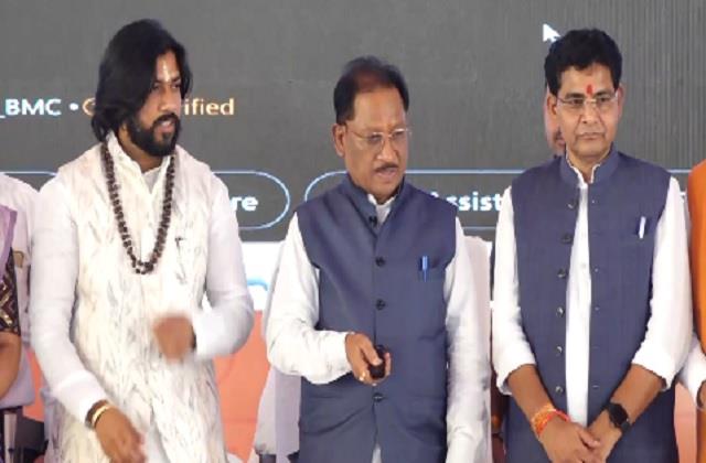 प्रदेश के 5 लाख परिवारों के खाते में आ गए 500 करोड़,CM राशि देने के बाद बोले-जरा मोबाइल चैक करो,पैसे डाल दिए - 500 crore has been credited to the accounts of