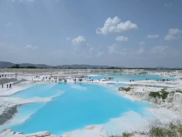 Viral वीडियो में दिखा जन्नत जैसा नजारा, सच जानकर रह जाएंगे हैरान –  आप भी देखिए