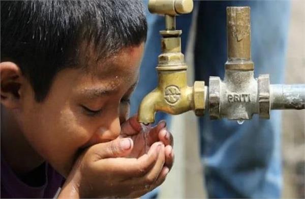 पानी नहीं Delhi के लोग पी रहे जहर! लोगों पर मंडरा रहा एक नहीं कई बीमारियों का खतरा