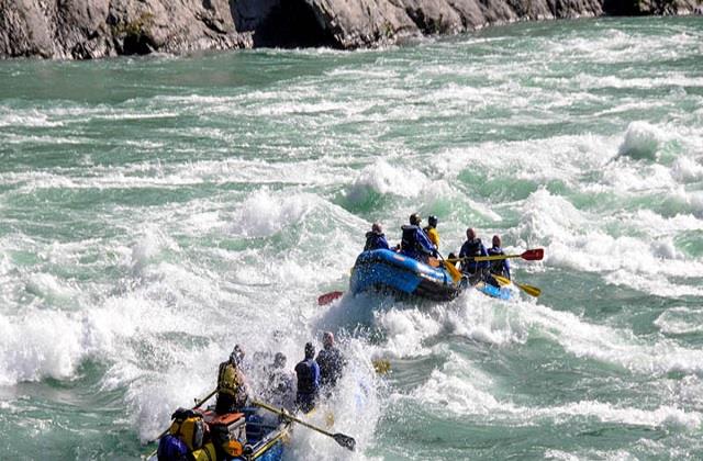 River Rafting के लिए बेस्ट हैं भारत की ये 5 जगहें, रोमांच से भर देगी आपकी ट्रिप
