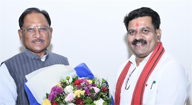 नक्सलवाद पर ऐतिहासिक प्रहार: छत्तीसगढ़ में शांति का नया दौर, विकास की  रफ्तार तेज- CM साय - historic blow to naxalism chhattisgarh moves towards  peace rapid development-mobile