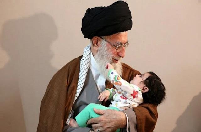 Iran के सुप्रीम लीडर खामेनेई के परिवार में कितने लोग? किन-किन की हो चुकी है मौत