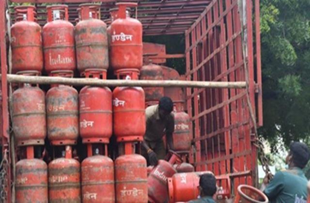 LPG New Rules:अब ऐसे ही नहीं मिलेगा गैस सिलेंडर, पहले करना होगा ये जरूरी काम