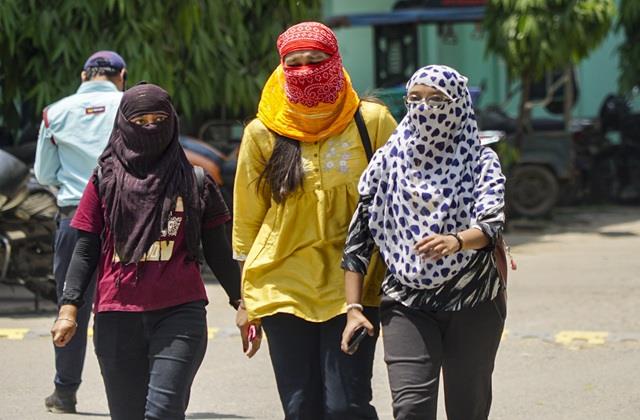 अप्रैल में जून जैसे तपिश,  गर्मी के बीच आंधी-बारिश का चेतावनी जारी