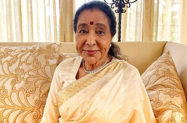 भारतीय संगीत जगत की महान गायिका की बिगड़ी तबीयत, मुंबई के अस्पताल में भर्ती