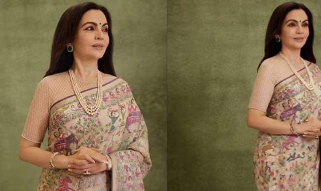 न्यूयॉर्क में नीता अंबानी का शाही अंदाज़: दो साल में बनी जामदानी साड़ी ने खींचा सबका ध्यान